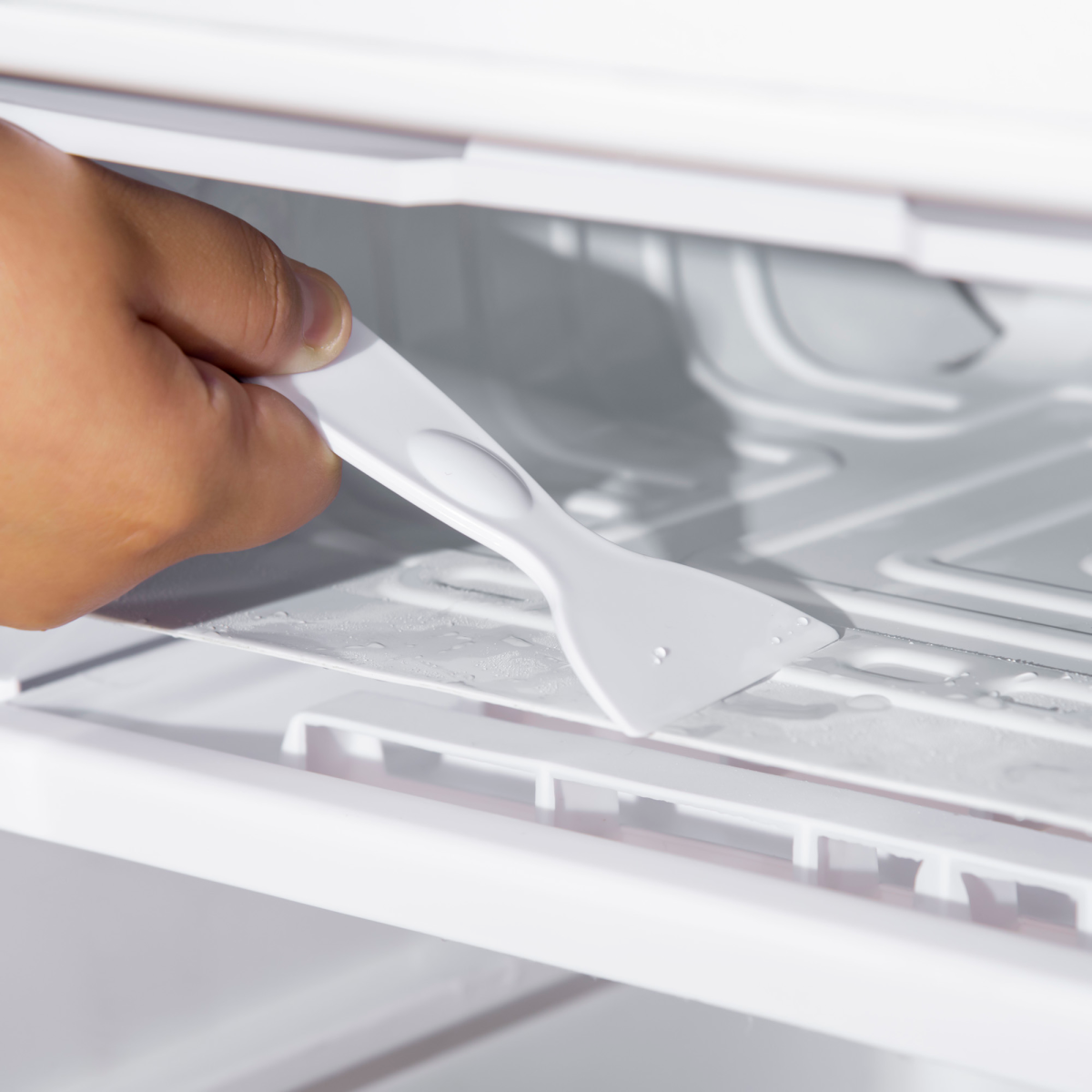 91L Freestanding Under Counter Fridge with Chiller Box Reversible Door