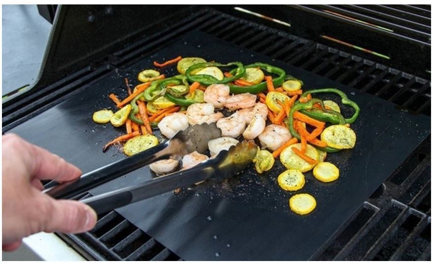 Non-Stick BBQ Grill Mat (40 x 33 cm) – Universal Barbeque Baking Oven