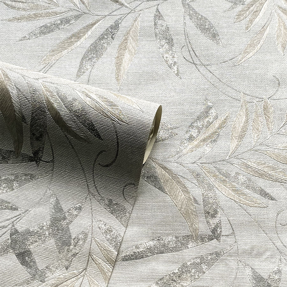 Luxury Leaf Soft Silver Wallpaper image 3